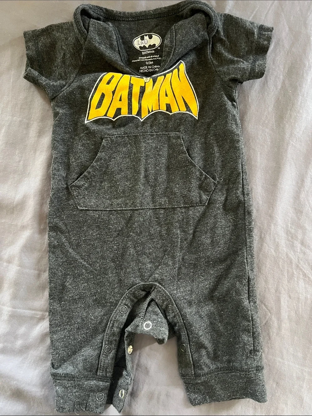 Lot of 8 baby onesies size 0-3 month Batman elephant Mickey sharks poop bear